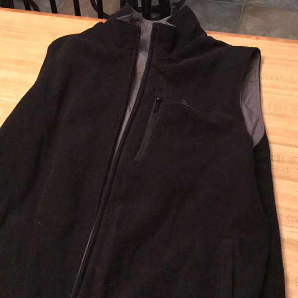 Izod reversible vest - Picture 2 of 2